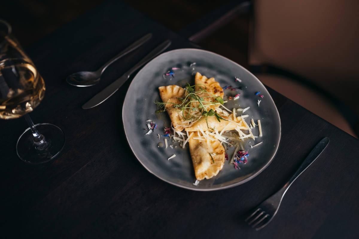 Ganslravioli in Rosmarinbutter