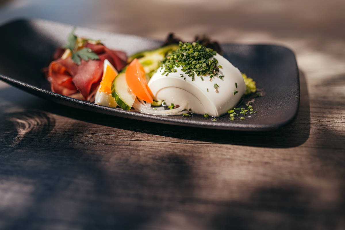 Hirschrohschinken mit Schafgupferl