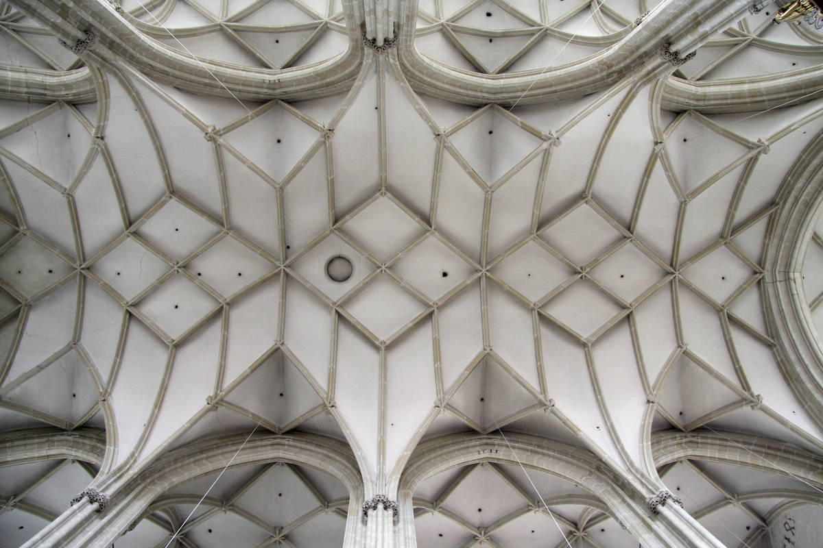Gewoelbe der Piaristenkirche