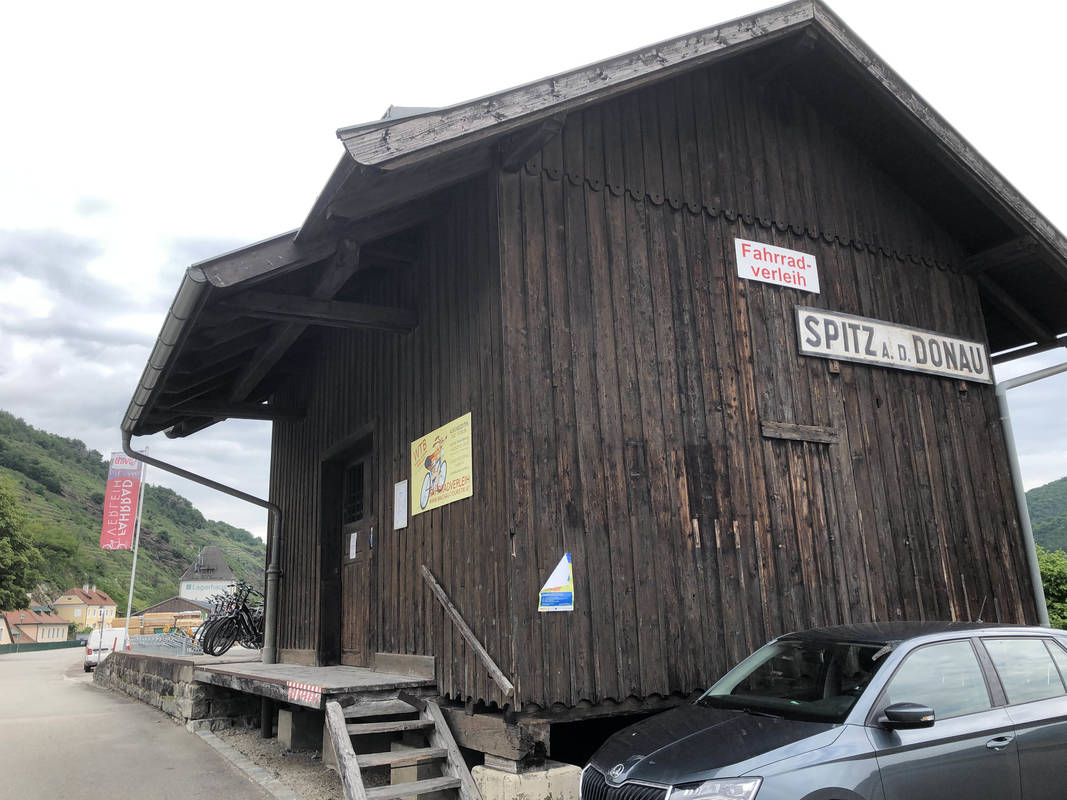 Wachau Touristik Bernhardt verleiht Fahrräder in Spitz