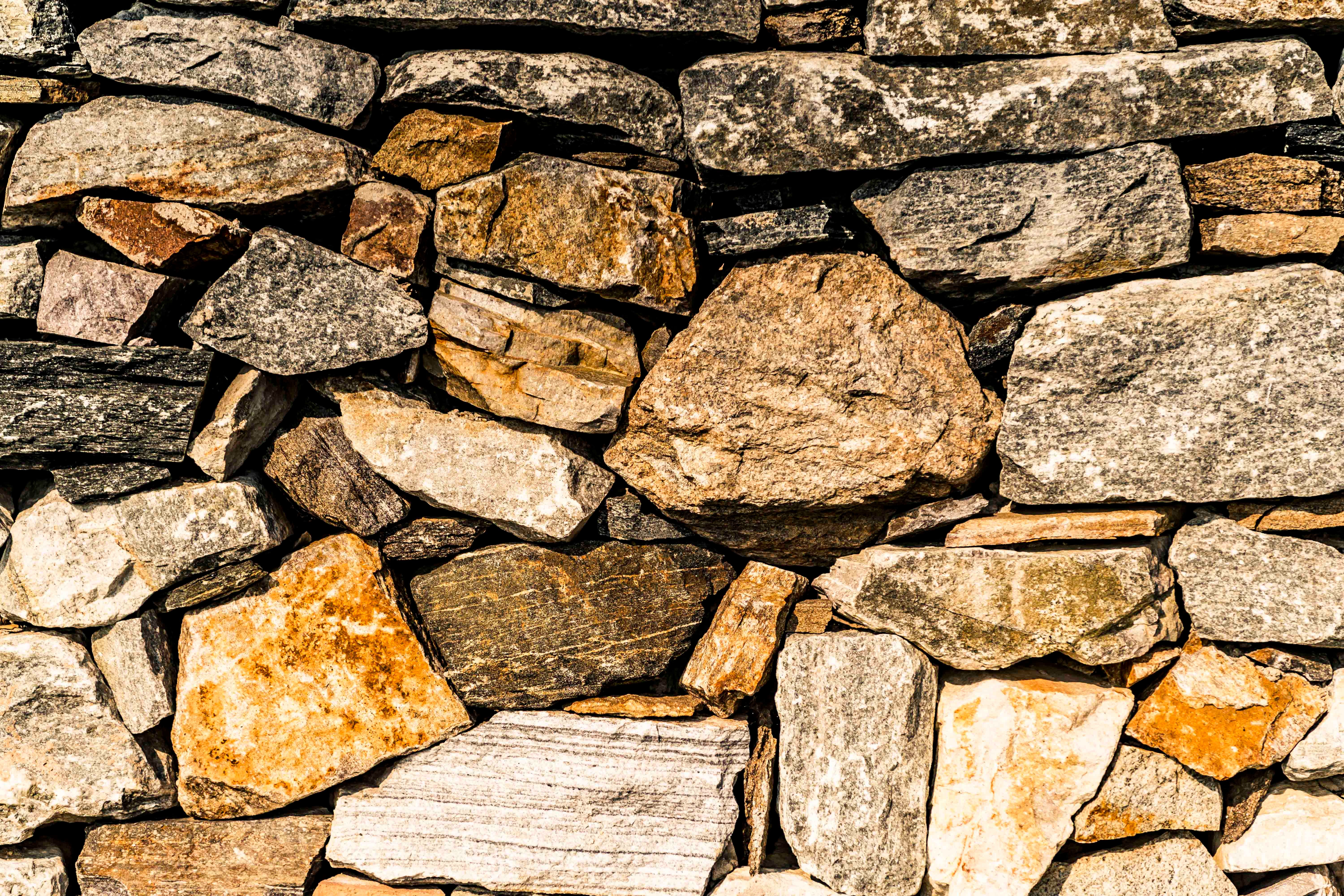Trockensteinmauer in der Wachau