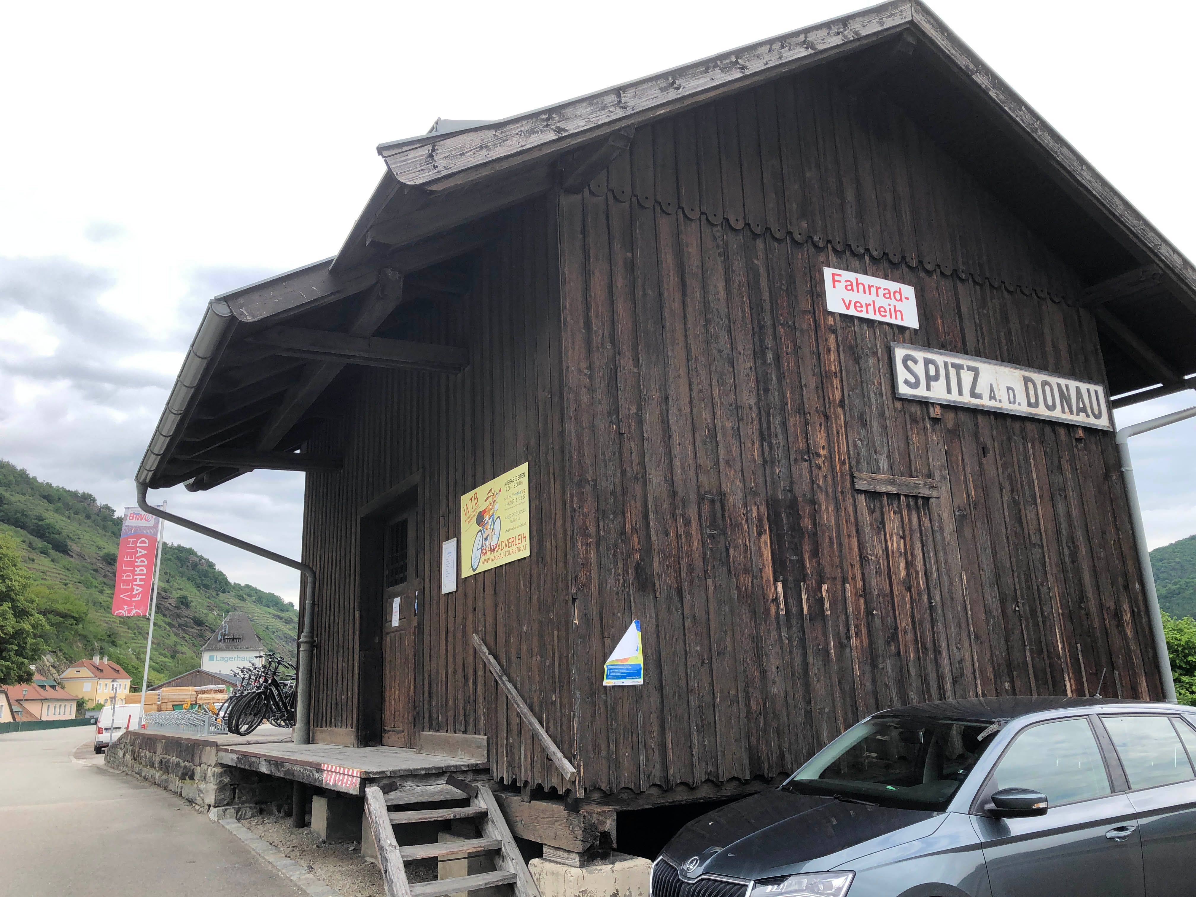 Wachau Touristik Bernhardt verleiht Fahrräder in Spitz