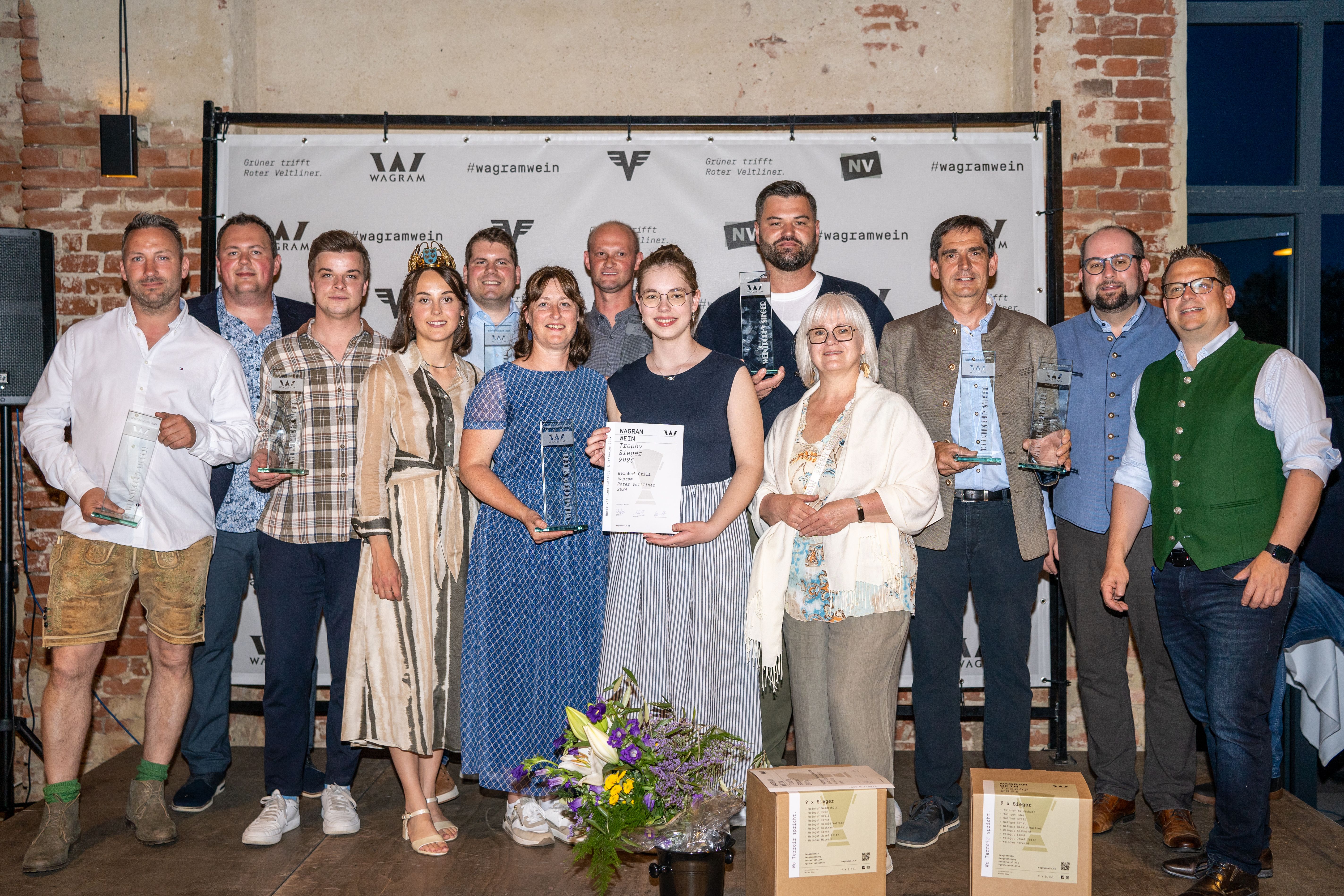 Gruppenfoto Gewinner und Sponsoren