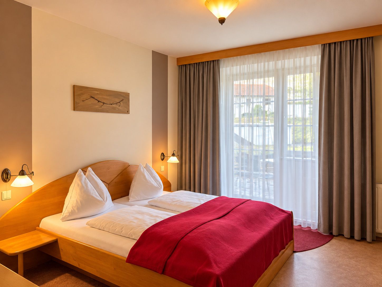 zimmer_weinhotelwachau_weinterrassen_zimmer_ansicht