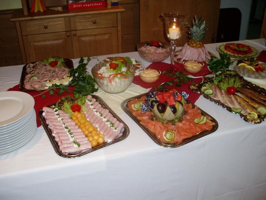 Buffet vom Feinsten - Familie Kerschbaum richtet auch gerne Feste aus.