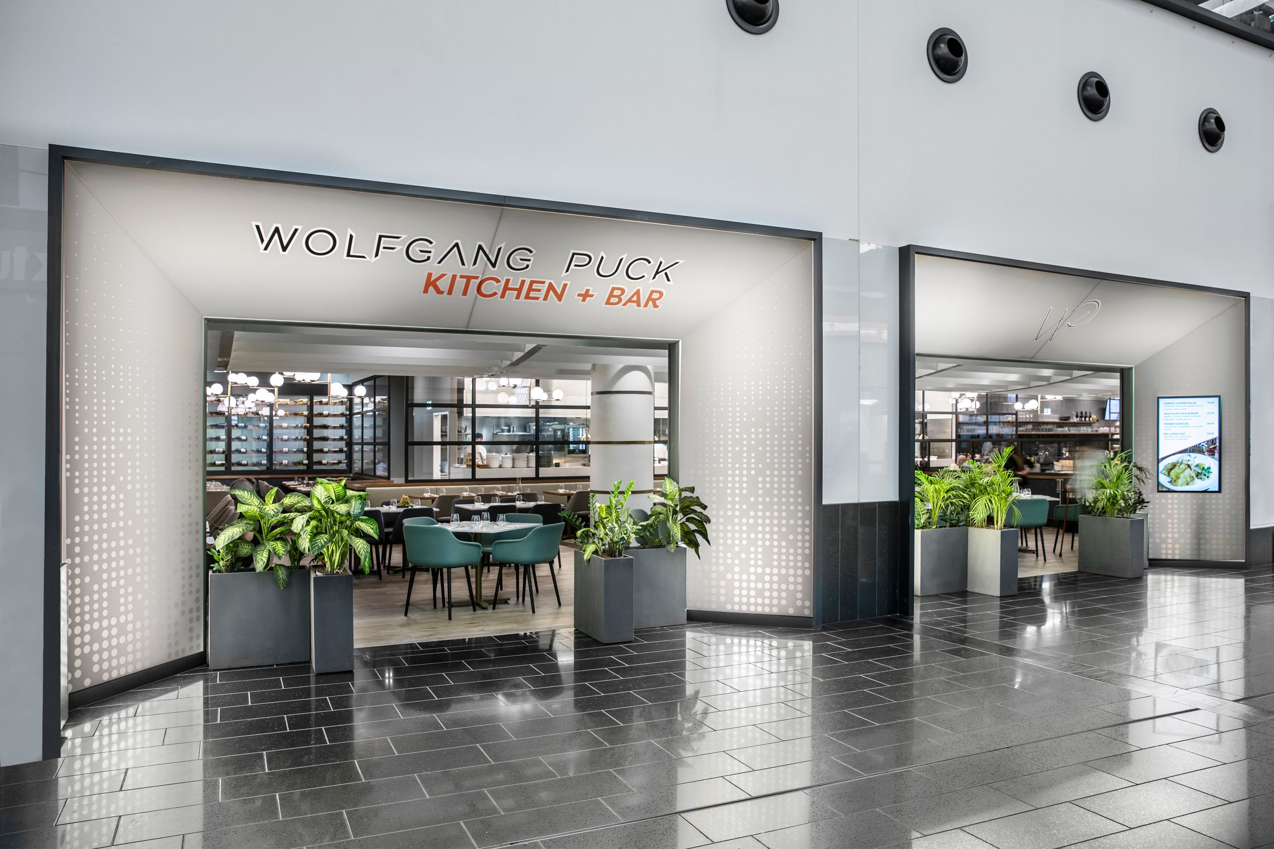 Wolfgang Puck Kitchen + Bar, Außenansicht