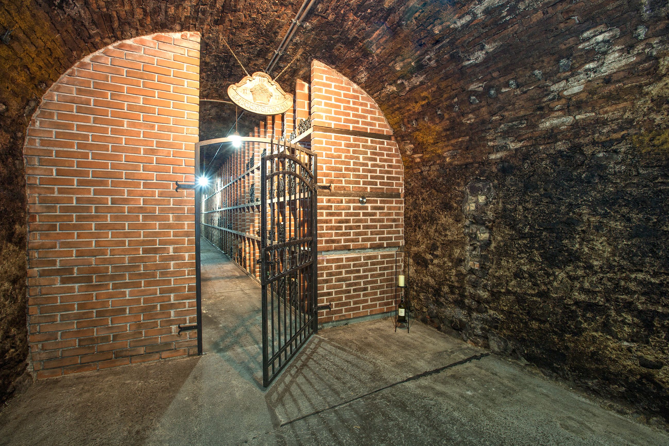 Domäne Wachau Weinkeller
