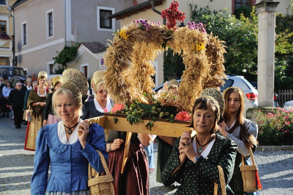 Erntekrone Erntedankfest Dürnstein