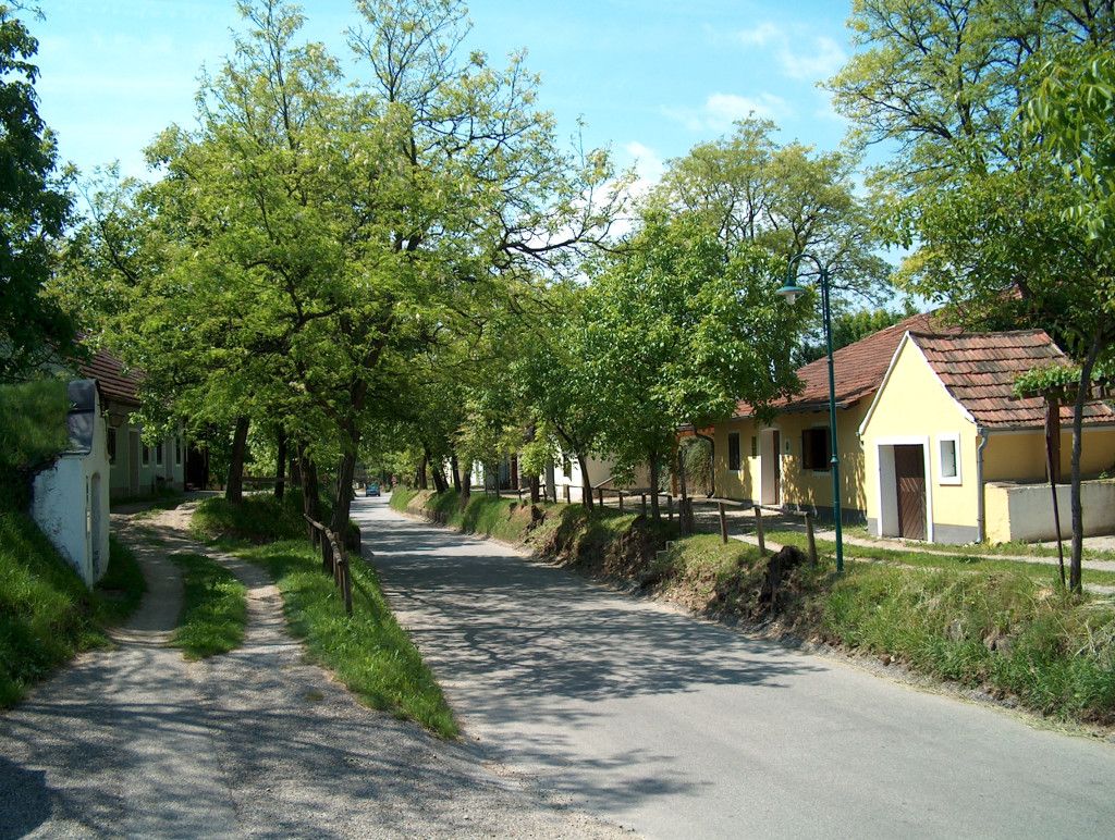 Kellergasse in Etsdorf am Kamp