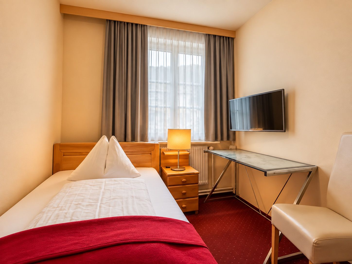 zimmer_weinhotelwachau_standard_einbettzimmer_ansicht_2