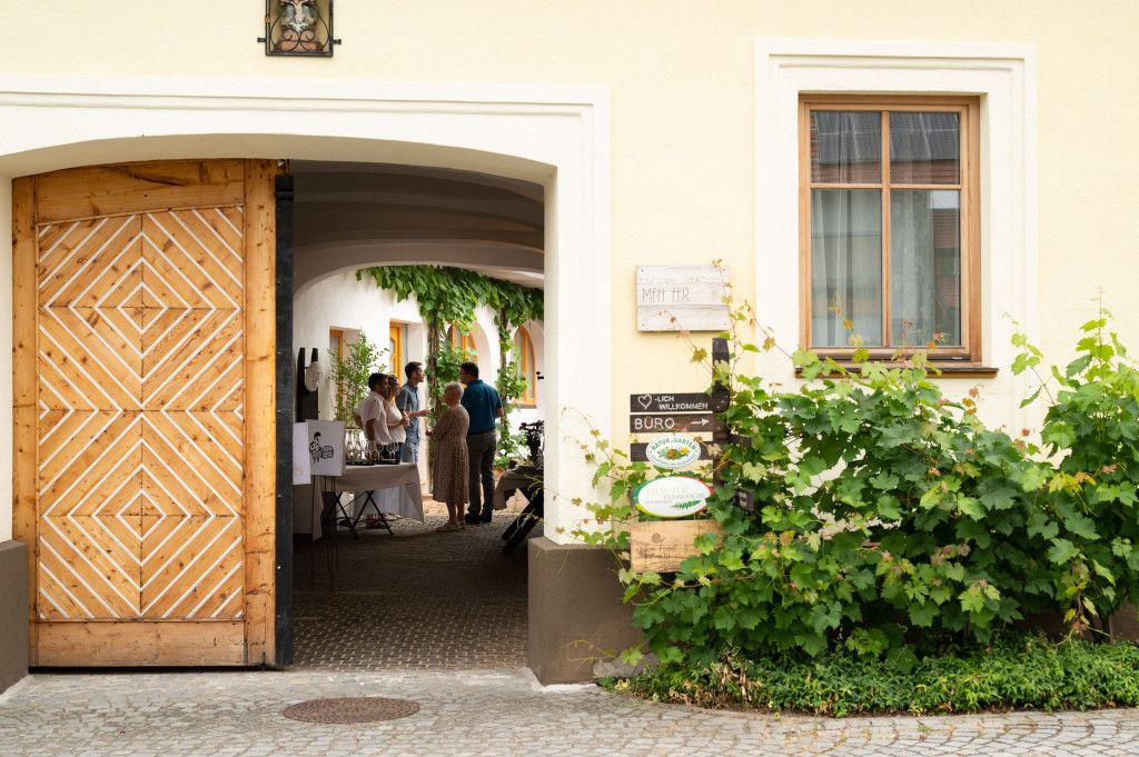 Willkommen im Weingut Mehofer - Neudeggerhof