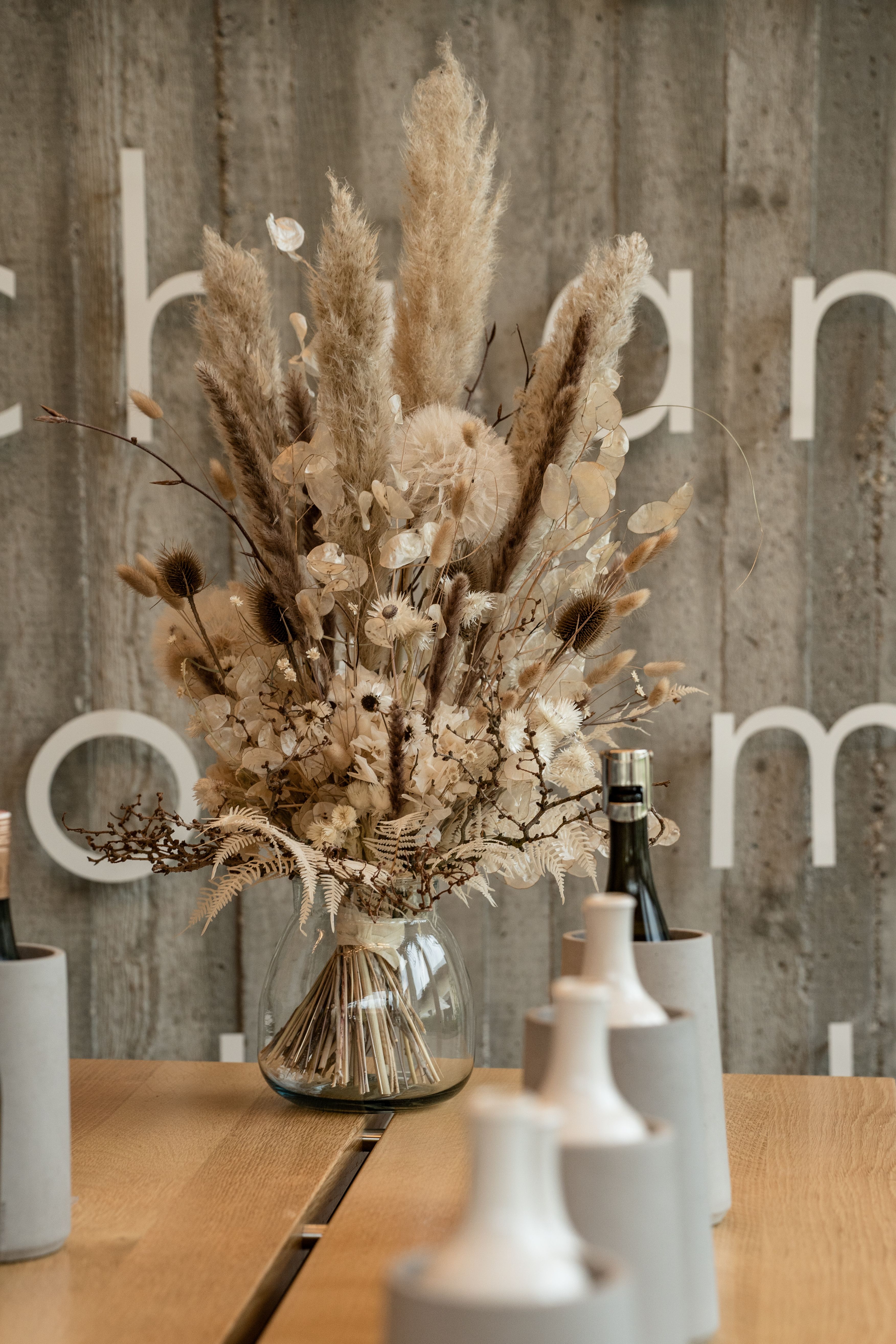 Trockengesteck im Verkostungsraum